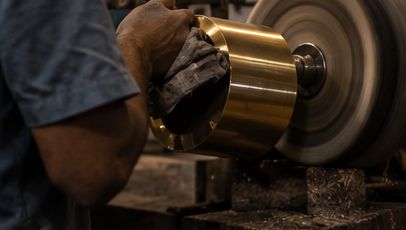 A component on the polishing wheel