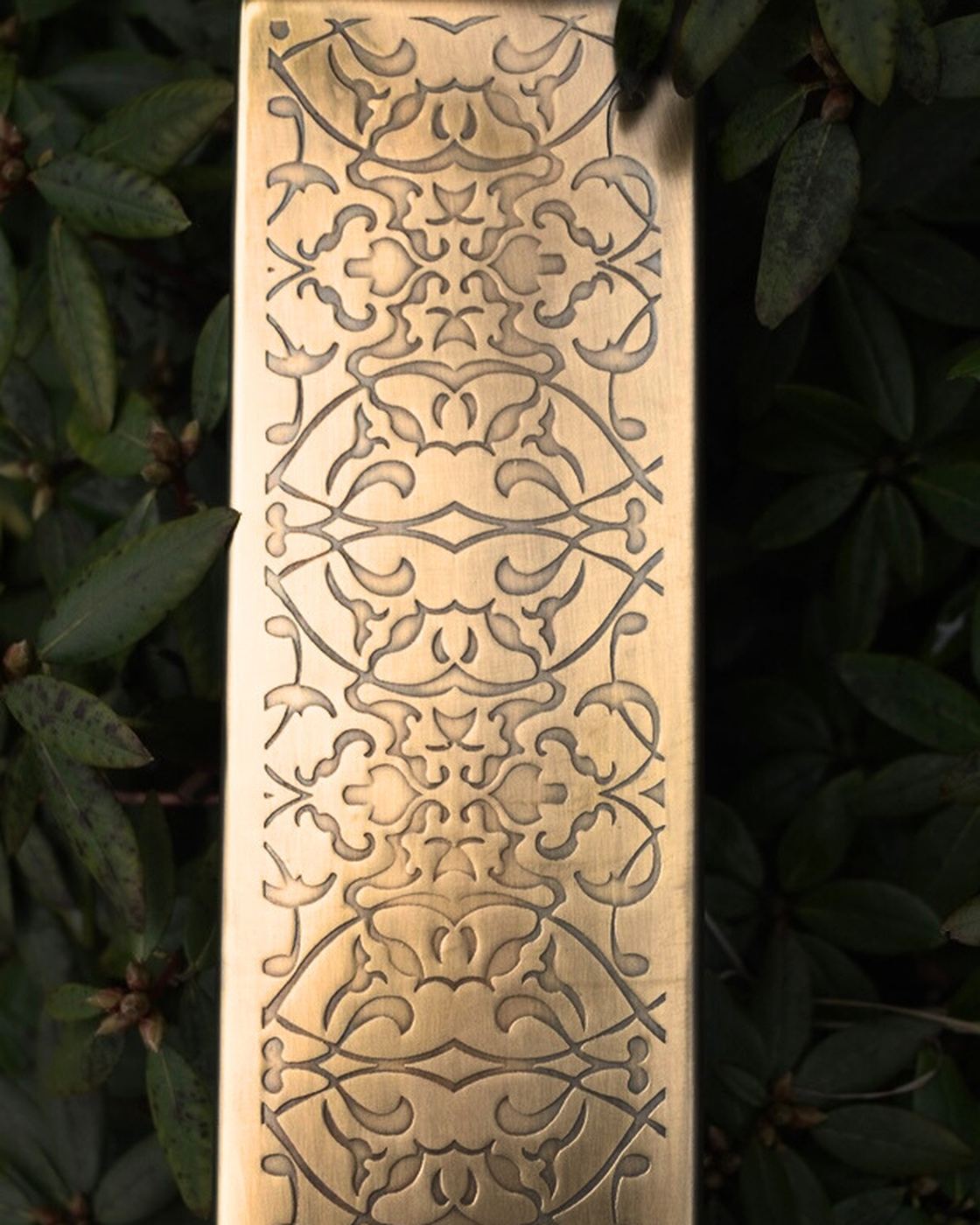 Engraved metal surface