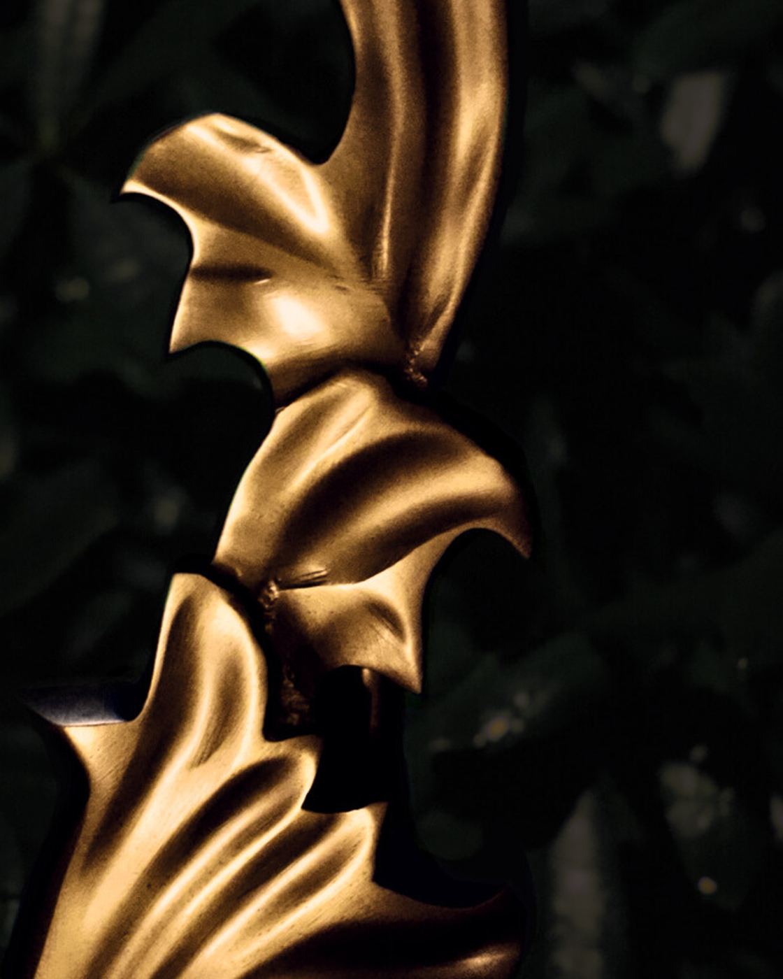 Moulded metal relief